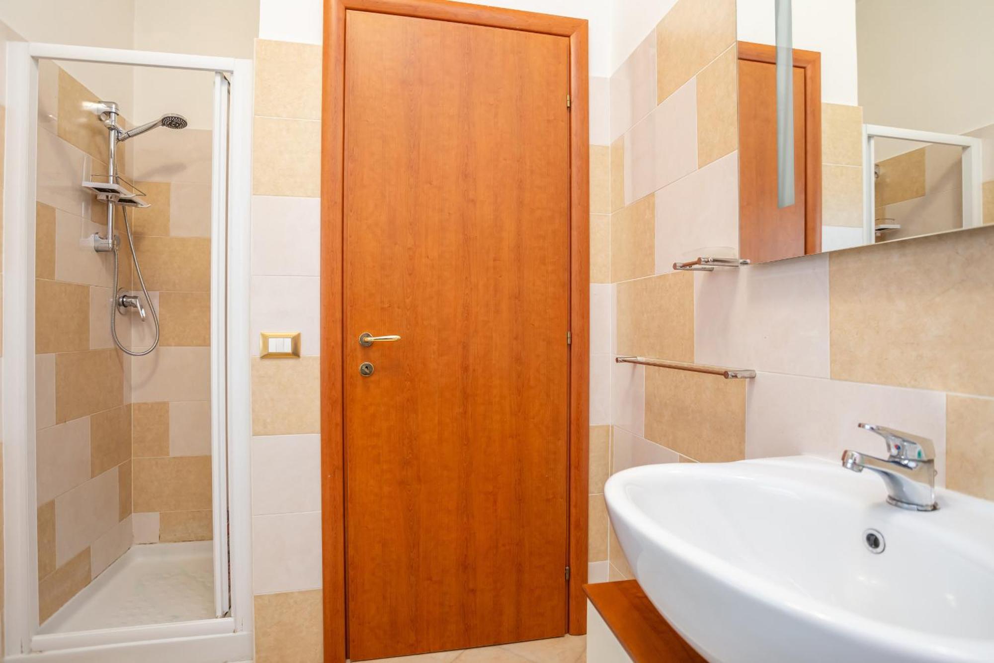 Apartment St Peters Colorful 3bdr *